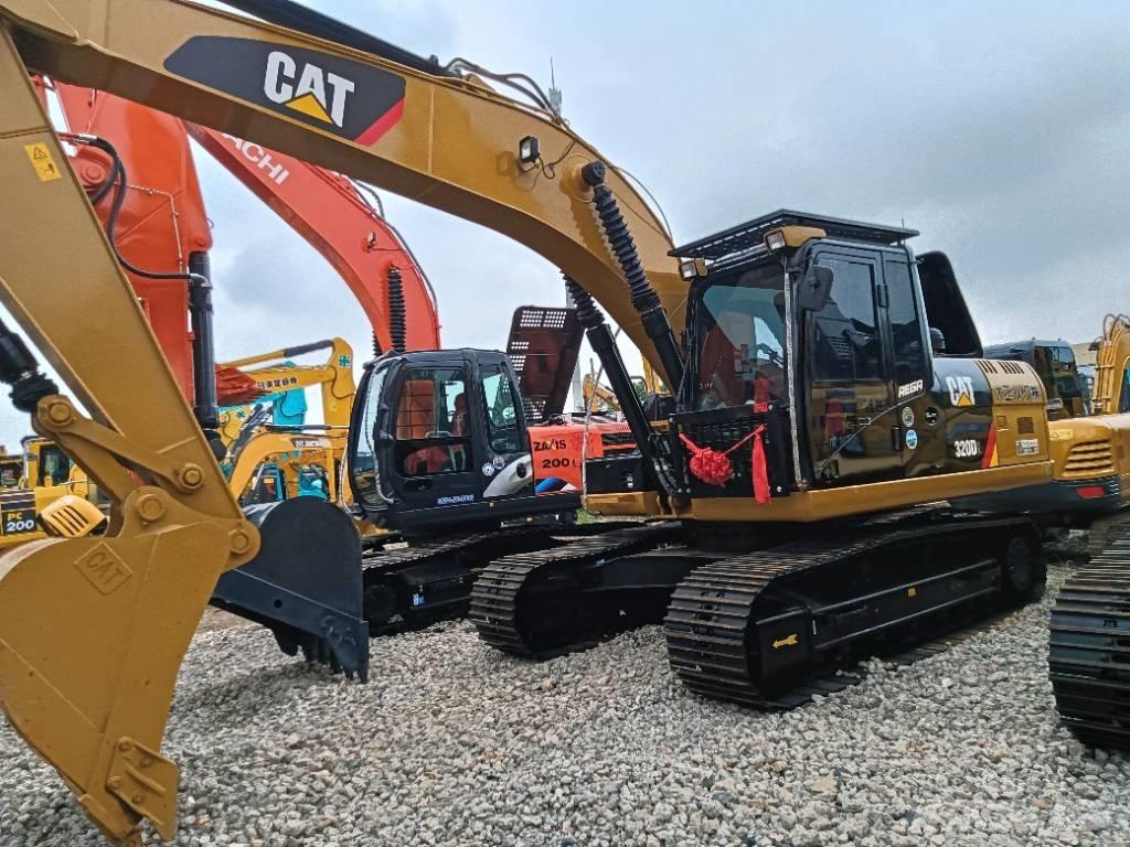 CAT 320D2 Excavadoras 7t - 12t