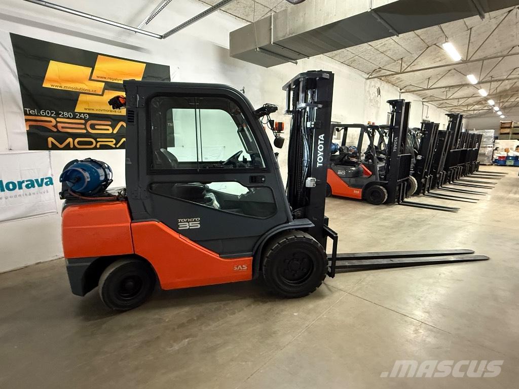 Toyota 02-8 FGJF 35 Camiones LPG