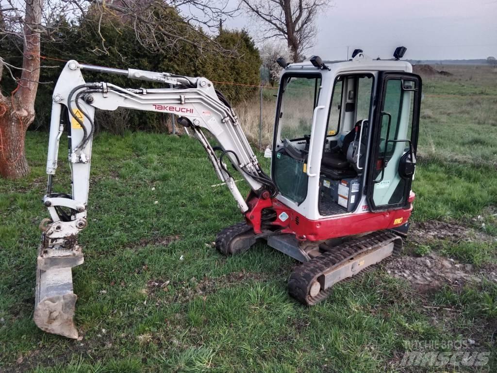 Takeuchi TB 225 Miniexcavadoras