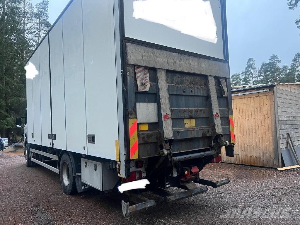 Scania P 310 DB Camiones con caja de remolque