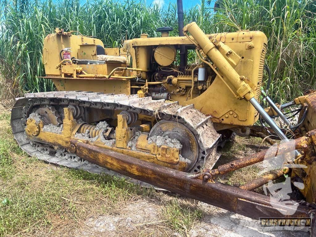 CAT D 6 C Buldozer sobre oruga