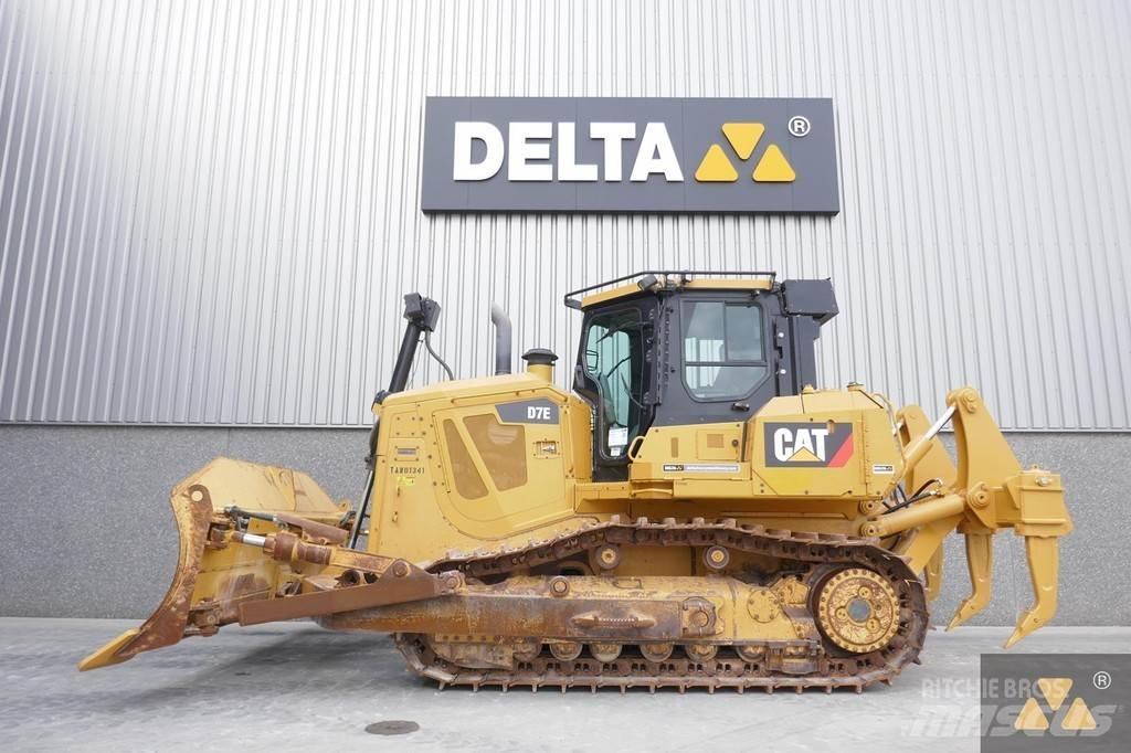 CAT D7E Buldozer sobre oruga