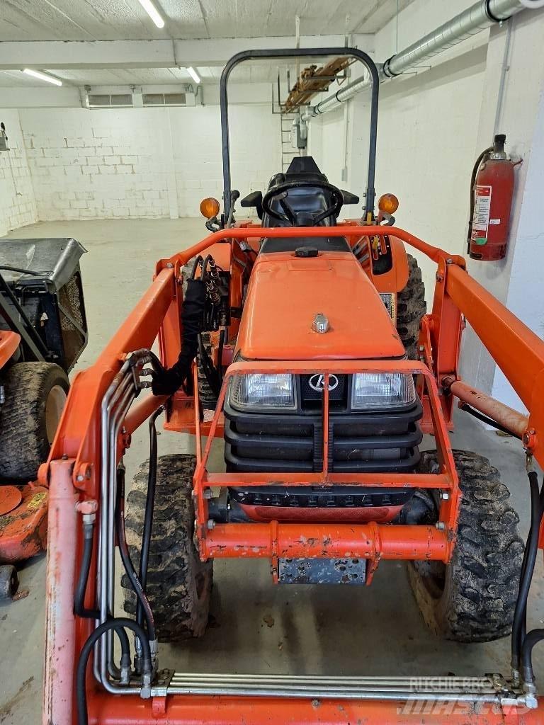 Kubota B 2710 Tractores