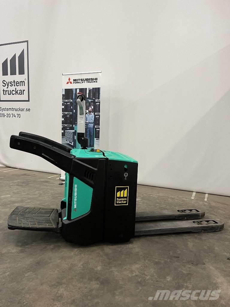 Mitsubishi PBV20N2 Montacargas manual