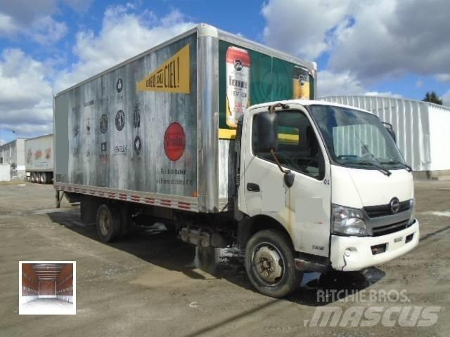 Hino 195 D Camiones con caja de remolque