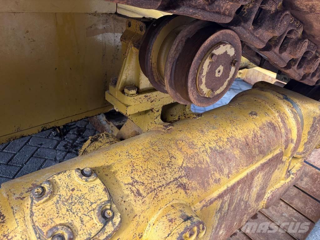 CAT D 6 R XW Buldozer sobre oruga