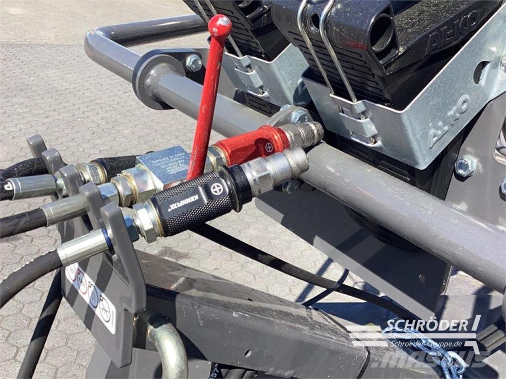 Fendt LOTUS 1250 T Rastrilladoras y rastrilladoras giratorias