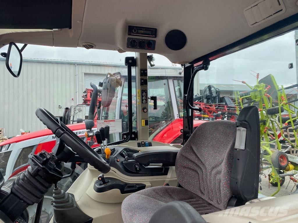 Massey Ferguson 5711 Tractores