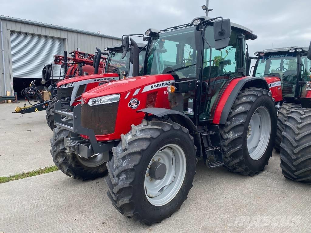 Massey Ferguson 5711 Tractores