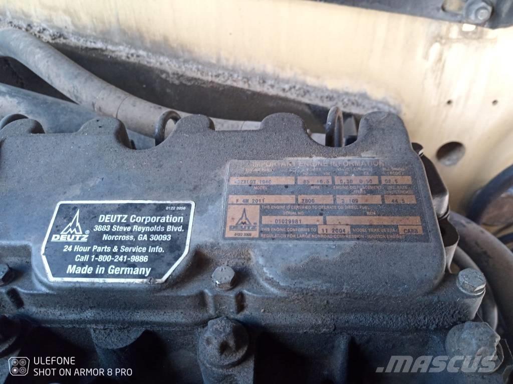 JLG 860 SJ Plataformas con brazo de elevación telescópico