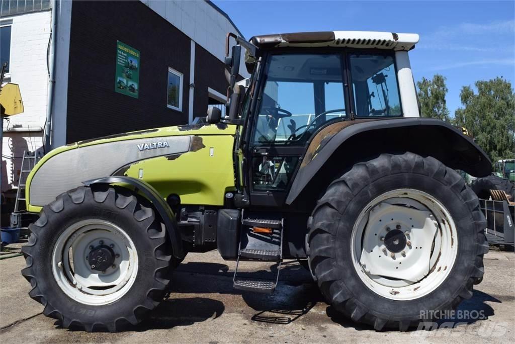 Valtra T120 Tractores