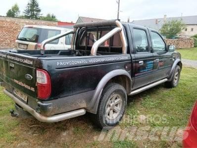 Ford Ranger Caja abierta/laterales abatibles