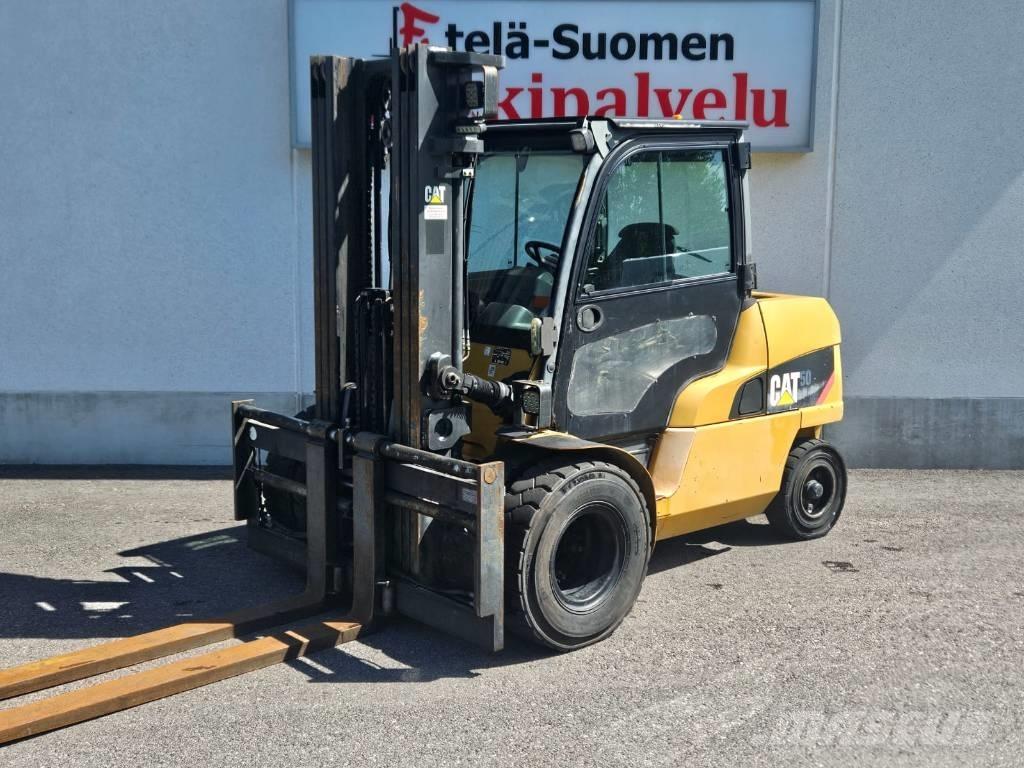 CAT DP 50 N Camiones diesel