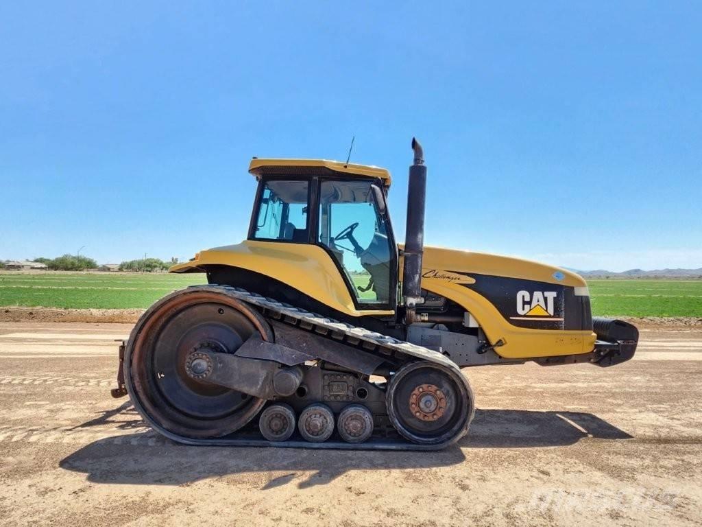 CAT CH45 Tractores