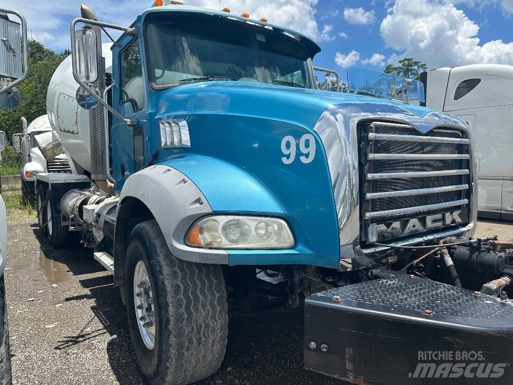 Mack GU 800 Otros camiones