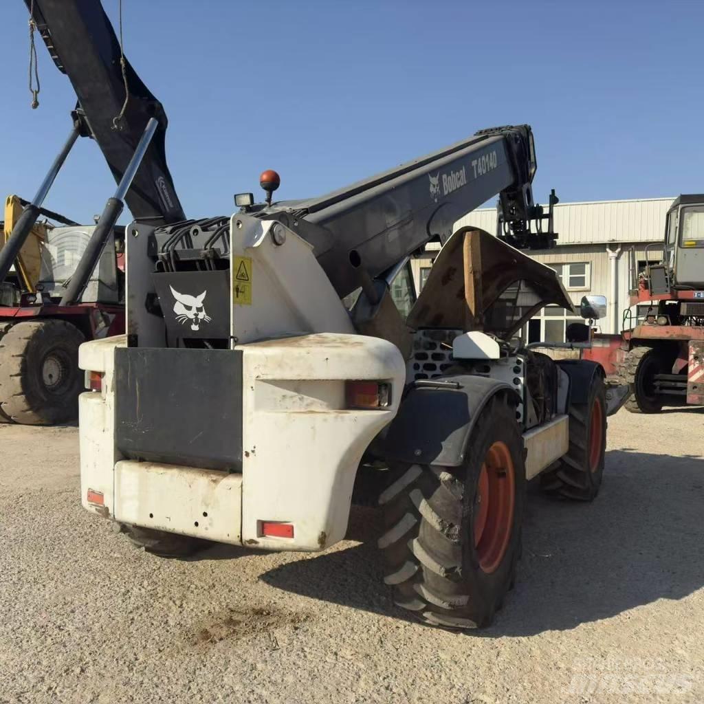 Bobcat T40140 Carretillas telescópicas