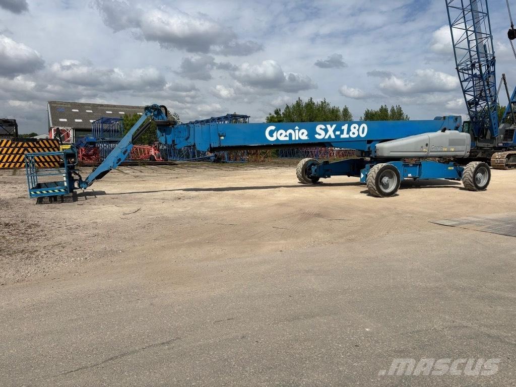 Genie SX 180 Plataformas con brazo de elevación telescópico