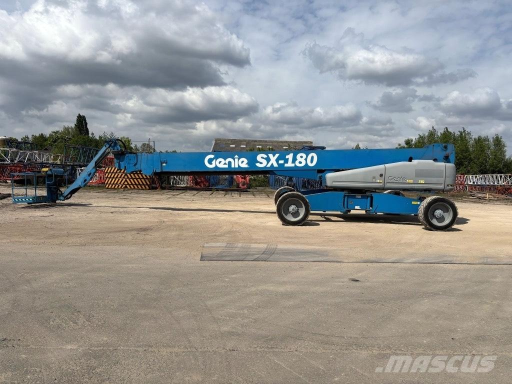 Genie SX 180 Plataformas con brazo de elevación telescópico