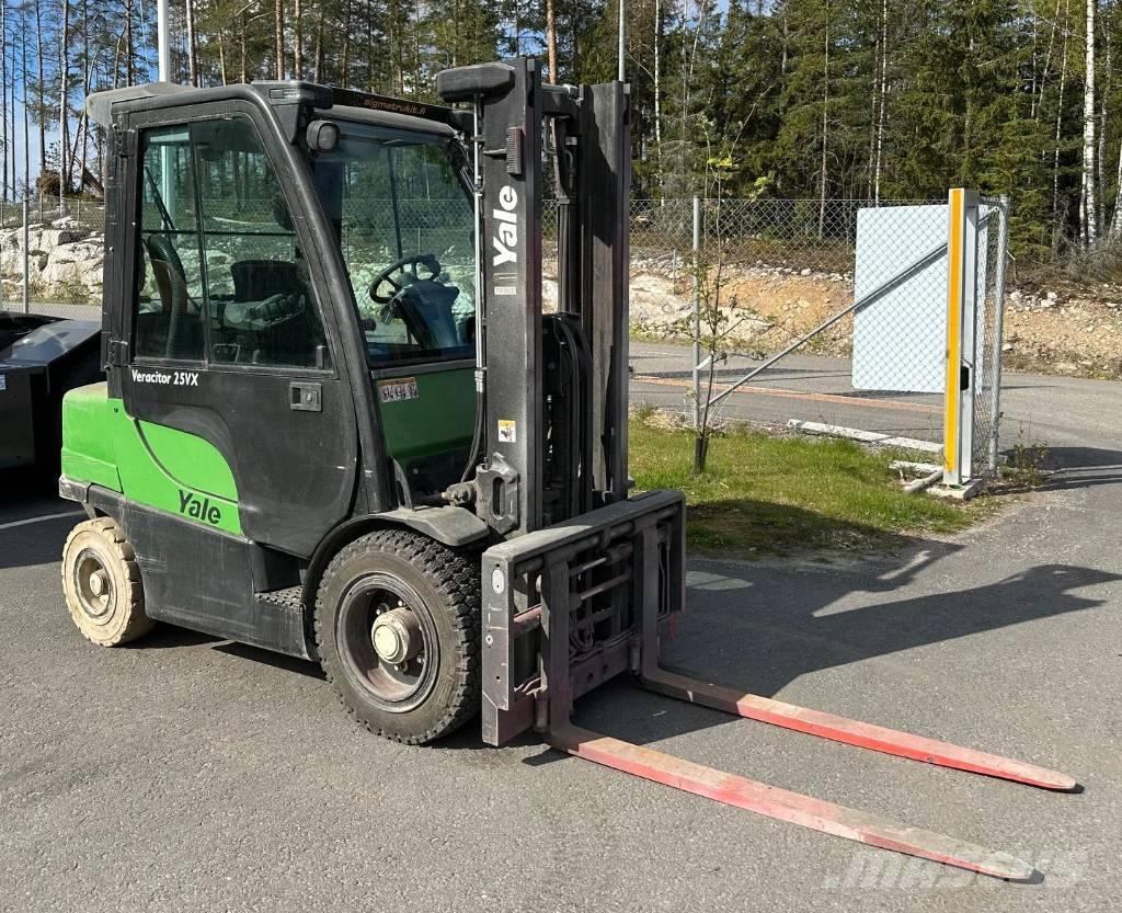 Yale GLP 25 VX Camiones LPG