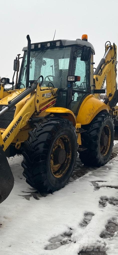 New Holland B115 Retrocargadoras