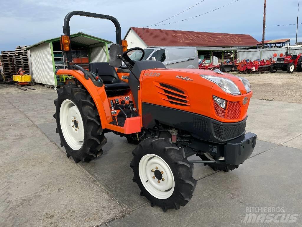 Kubota KT230 Tractores