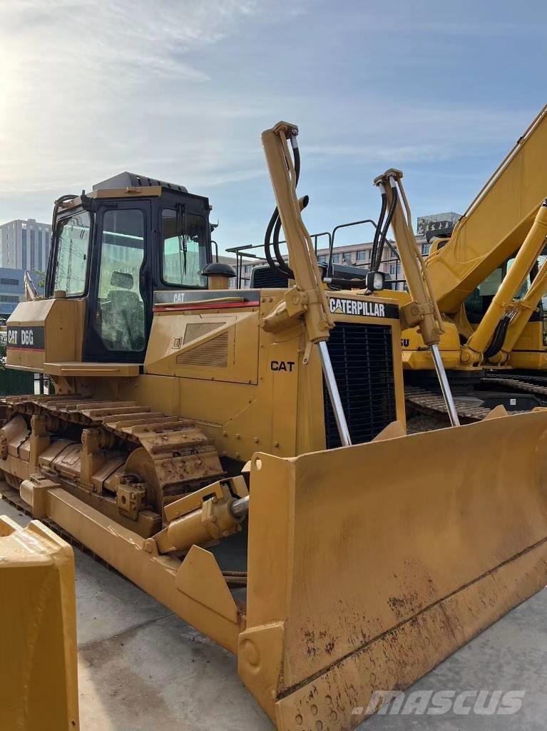 CAT D 6 G Buldozer sobre oruga