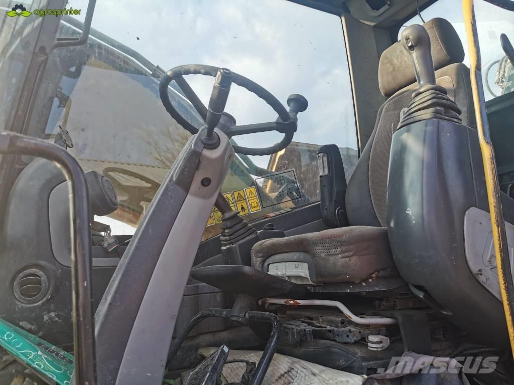 CAT M 318 D Manejadores de residuos industriales