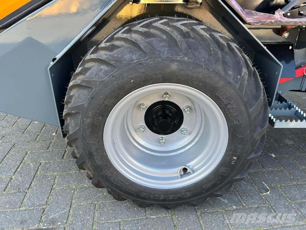 GiANT G2200E X-tra Cargadoras multifunción