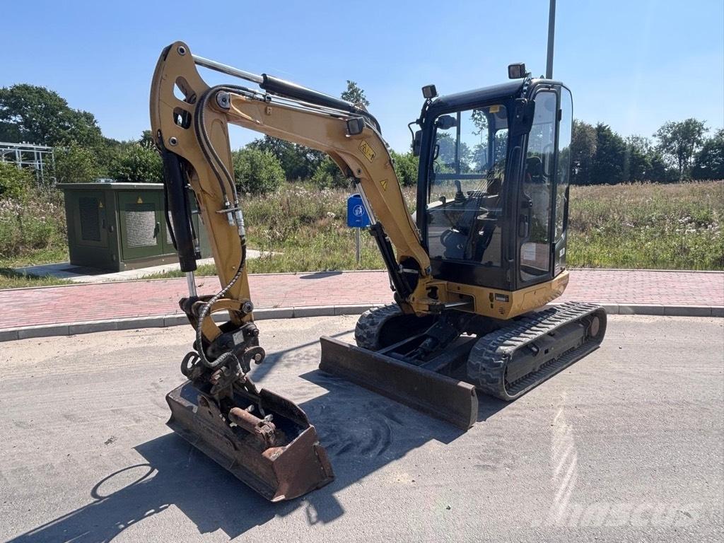 CAT 302.7D Miniexcavadoras