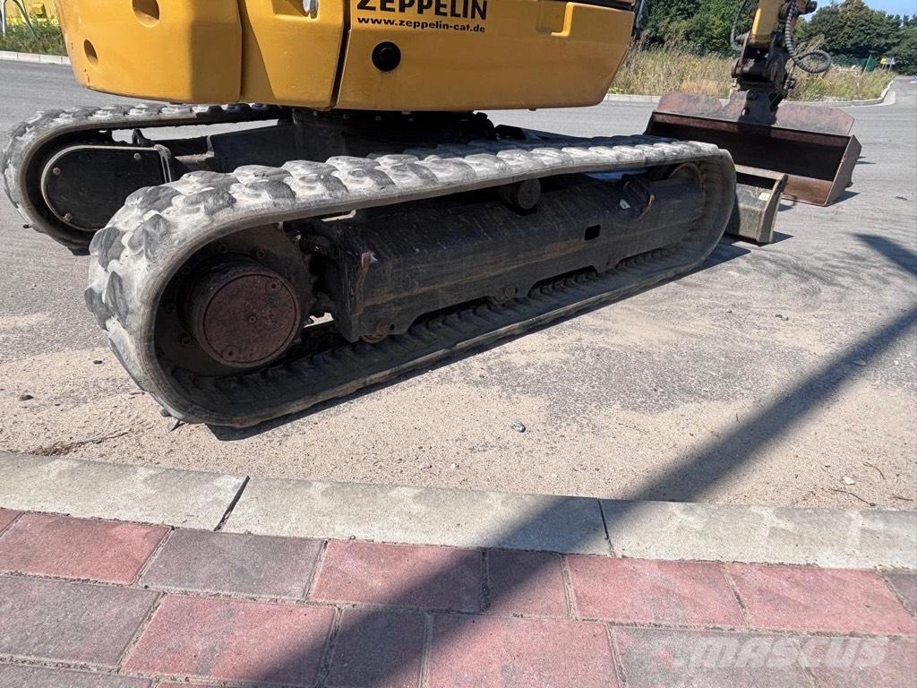 CAT 302.7D Miniexcavadoras