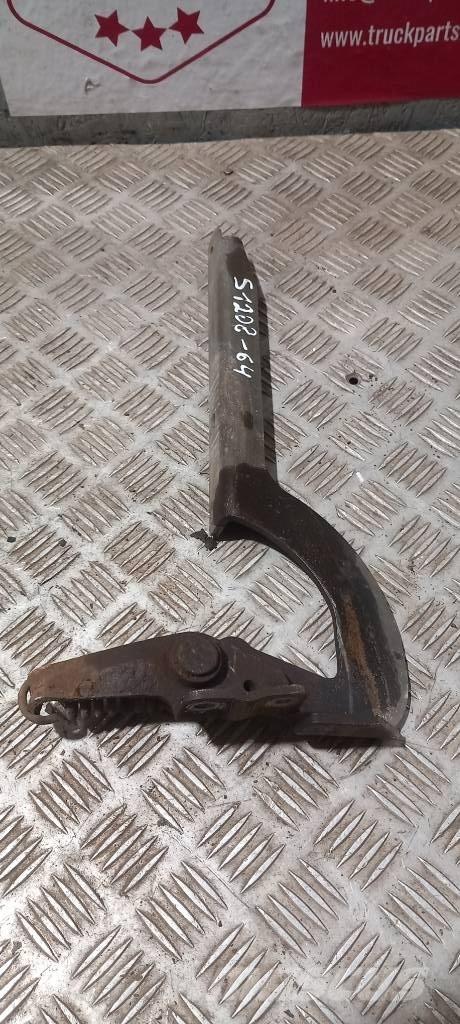 Scania 94 D.   1381479 Cabinas