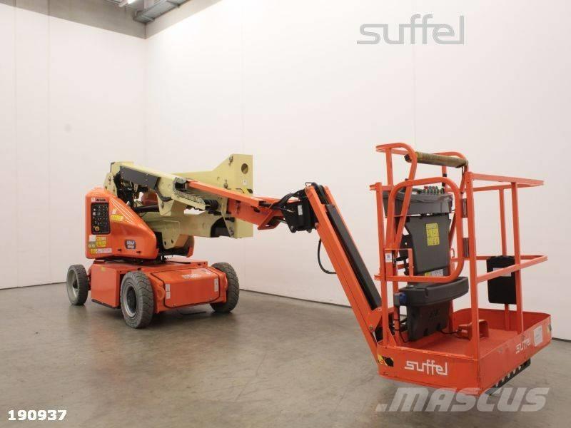 JLG E 400 AJPN Plataformas con brazo de elevación manual