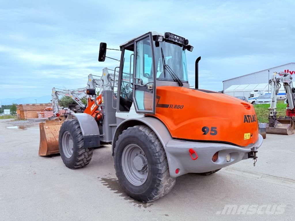Atlas AR 95 Cargadoras sobre ruedas
