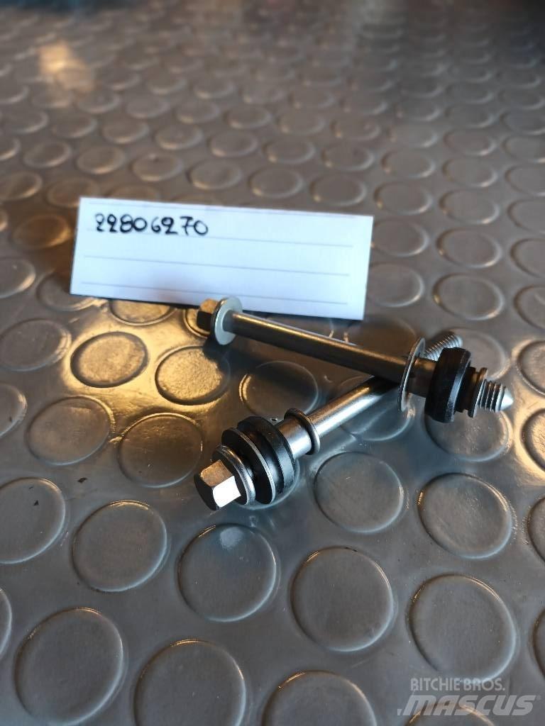 Volvo SCREW 22806270 Otros componentes