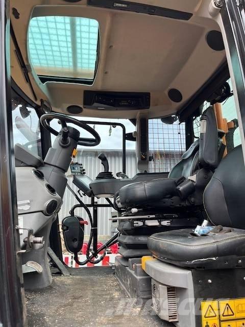 JCB Fastrac 4220 Tractores