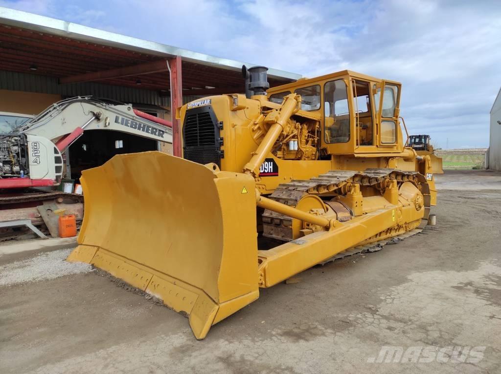 CAT D 9 H Buldozer sobre oruga