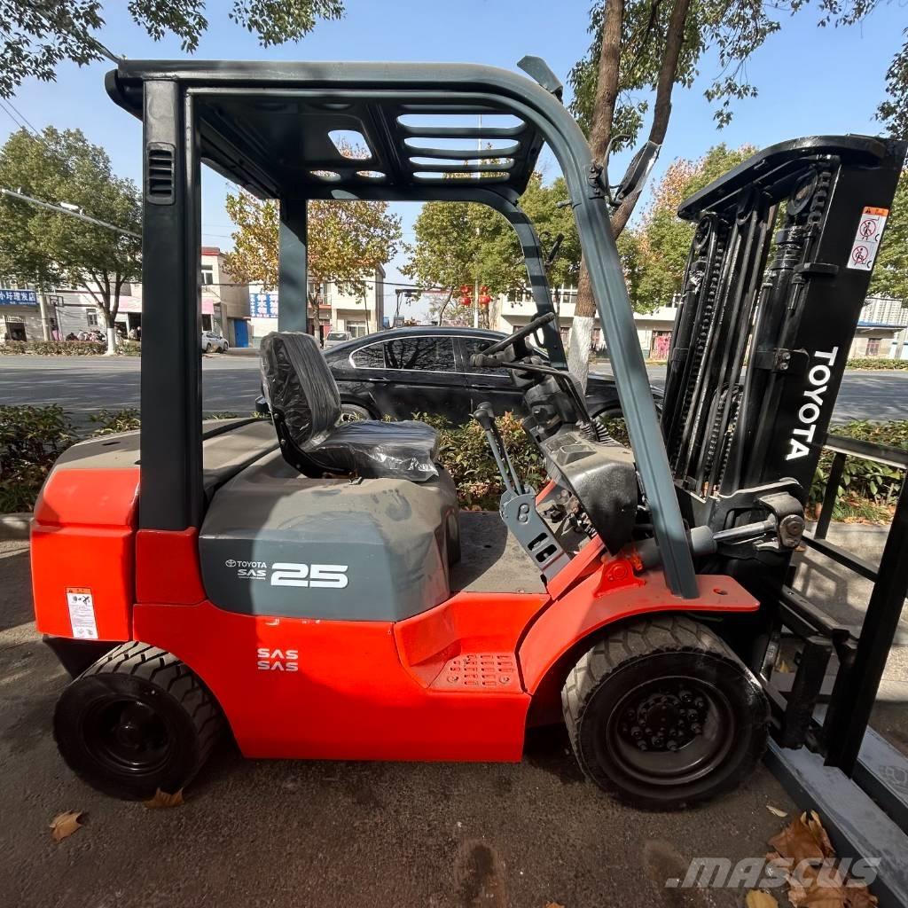 Toyota 2.5t Camiones diesel