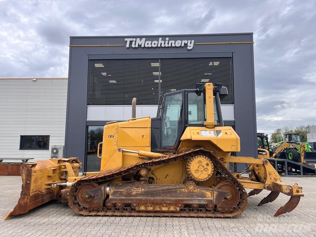 CAT D6N XL Buldozer sobre oruga