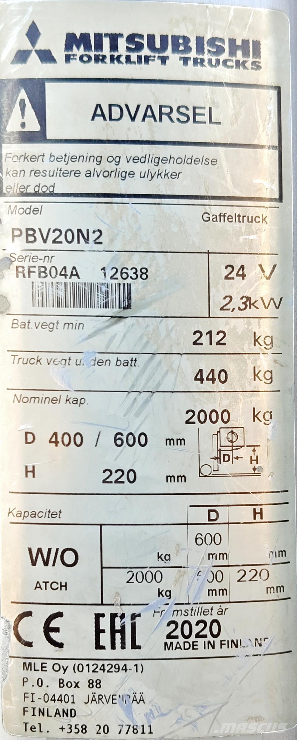 Mitsubishi PBV20N2 Camión con plataforma