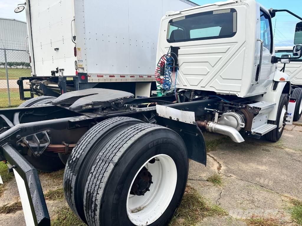 International MV607 Camiones tractor