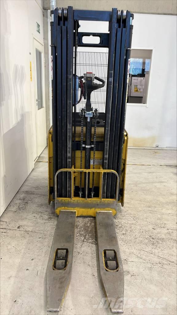 Yale MS 12 X Apiladoras eléctricos