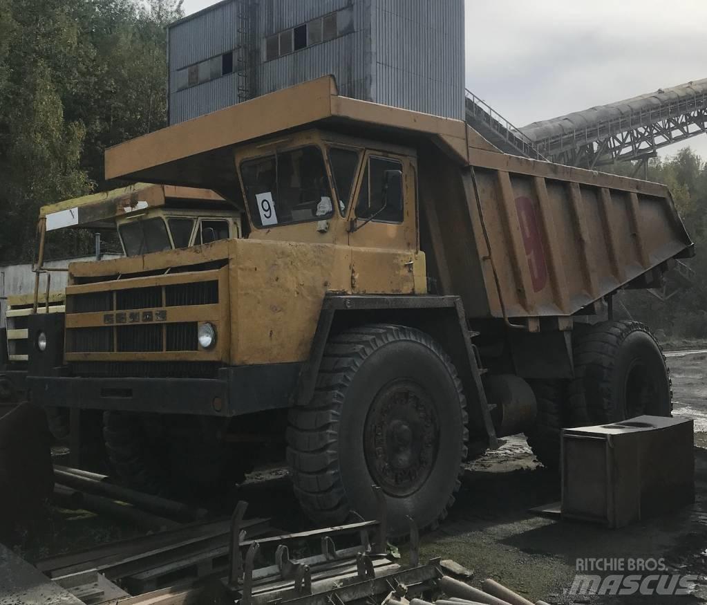 Belaz 7523 Camiones de volteo rigidos