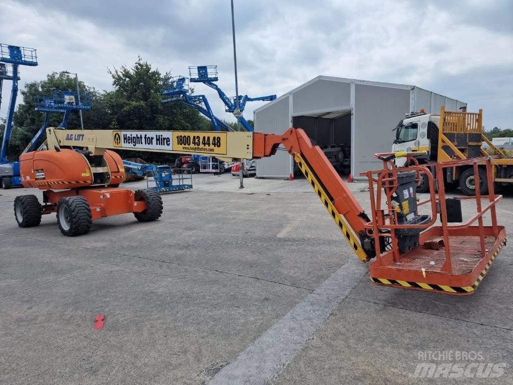 JLG 860 SJ Plataformas con brazo de elevación telescópico