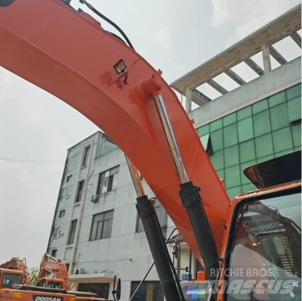 Doosan DX340LC-9C Excavadoras sobre orugas