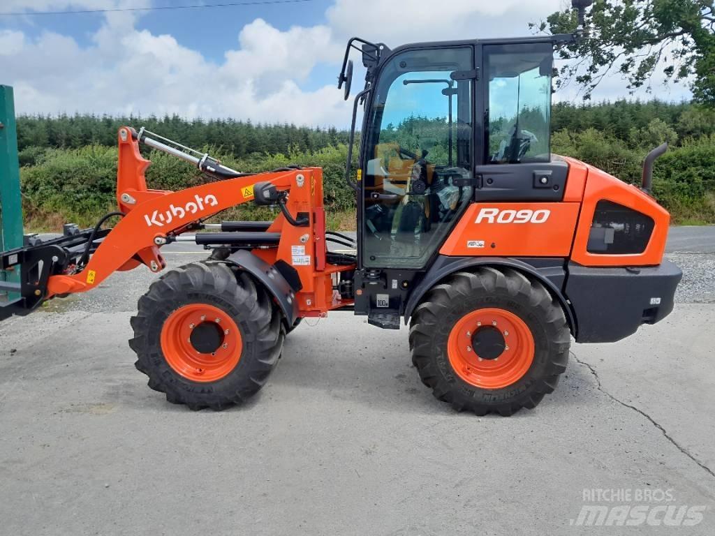 Kubota R 090 Carretillas telescópicas