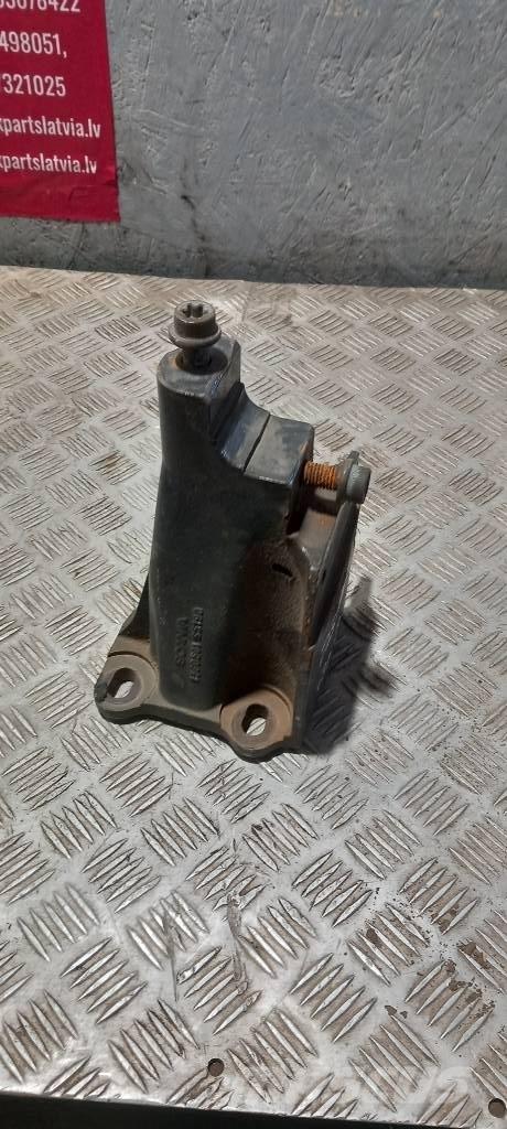 Scania 94 D.    1360501 Cabinas