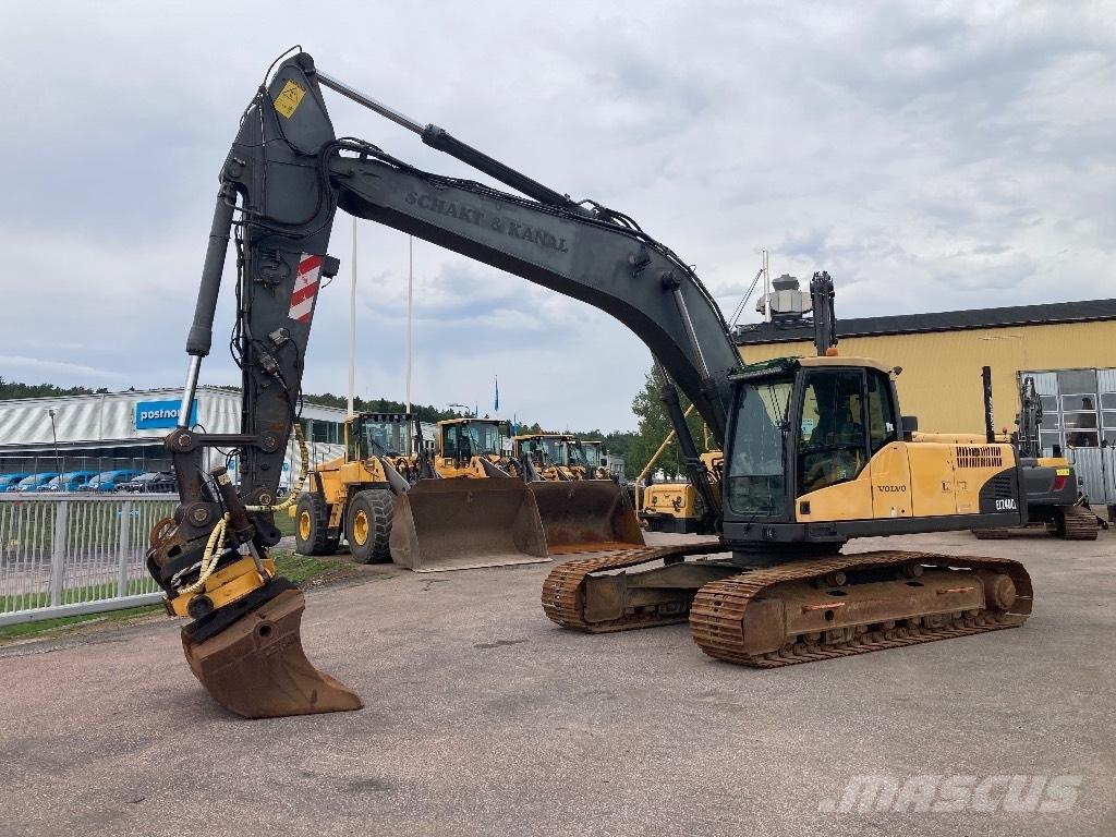 Volvo EC 240 C L Excavadoras sobre orugas