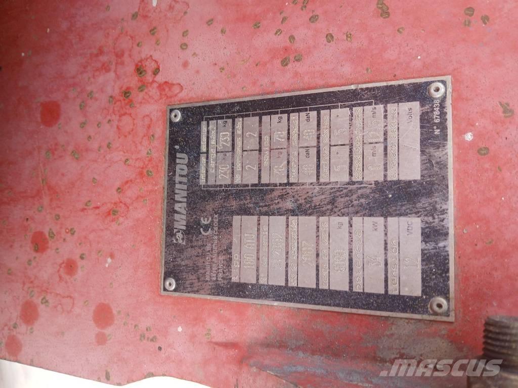 Manitou 180ATJ Plataformas con brazo de elevación manual