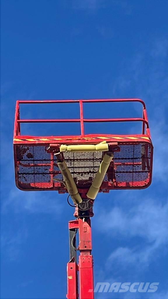 JLG 510 AJ Plataformas con brazo de elevación manual