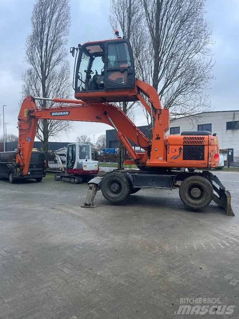 Doosan dx170w Excavadoras de ruedas